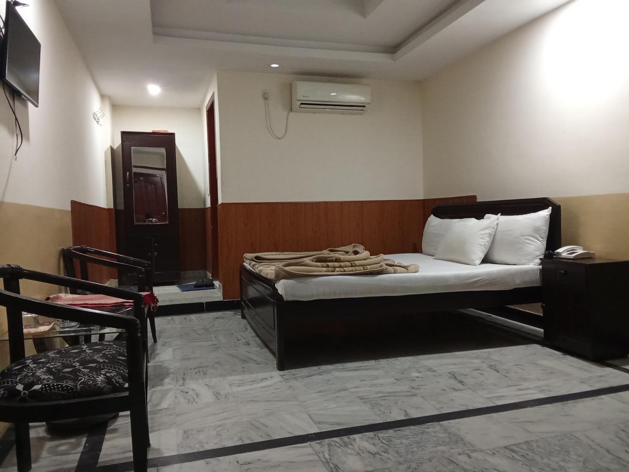 Hotel Khursheed Palace Rawalpindi Zewnętrze zdjęcie
